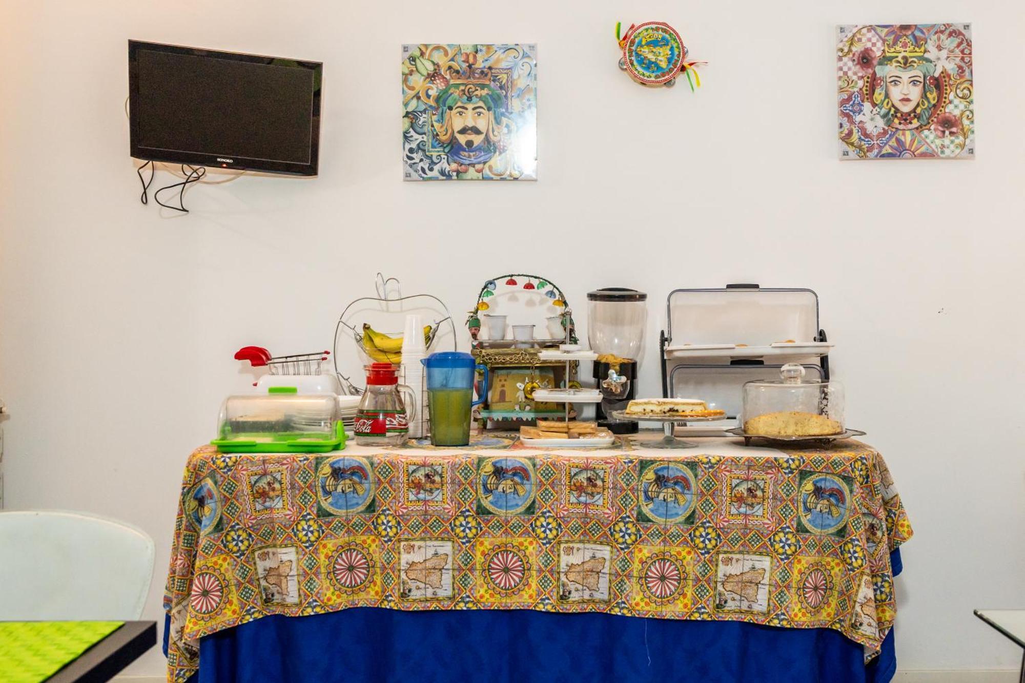 Glamour Acomodação com café da manhã  2*
